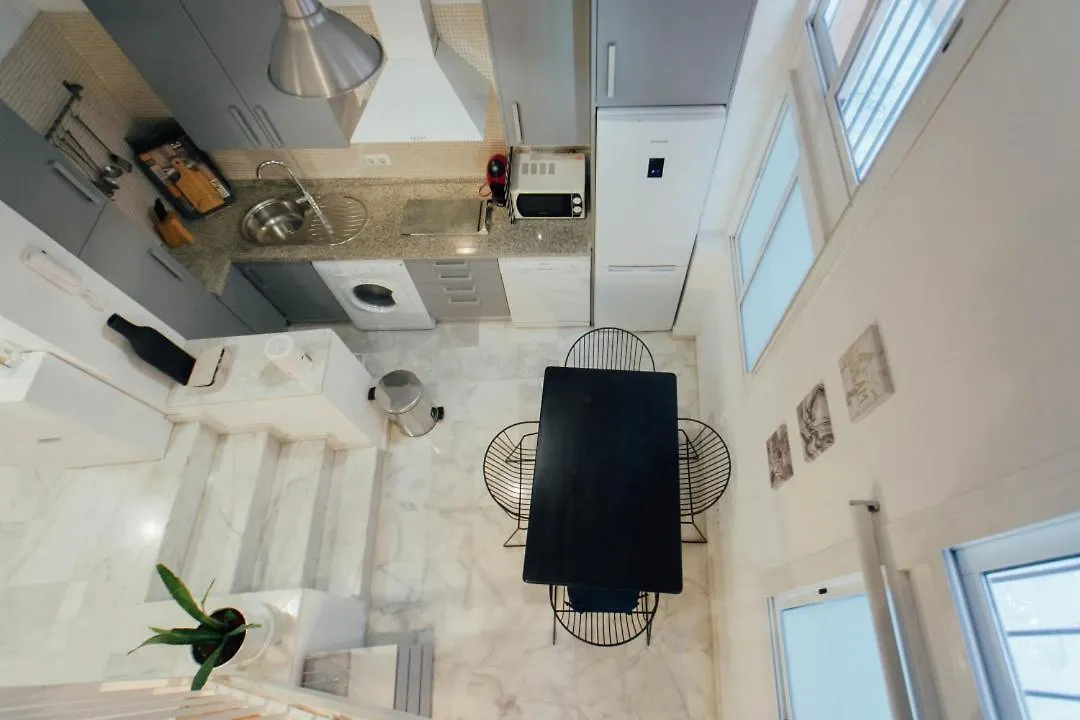 Cozy Apartment Next To The Alameda -2Bdrm 1,5 Bath Seville Spain