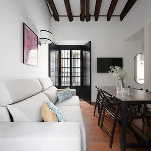 아파트 카사퀸테로 아파트먼트, 세비야