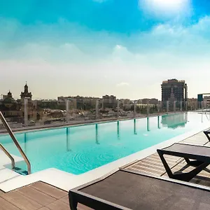 4* מלון Giralda Center
