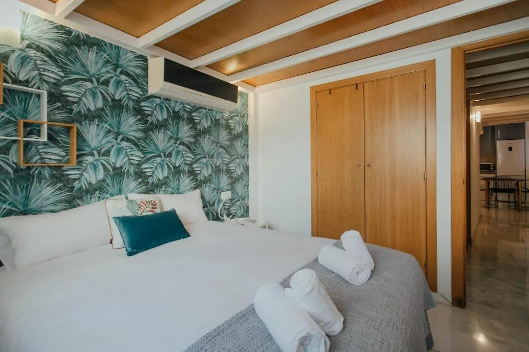 Cozy Apartment Next To The Alameda -2Bdrm 1,5 Bath Sevilla