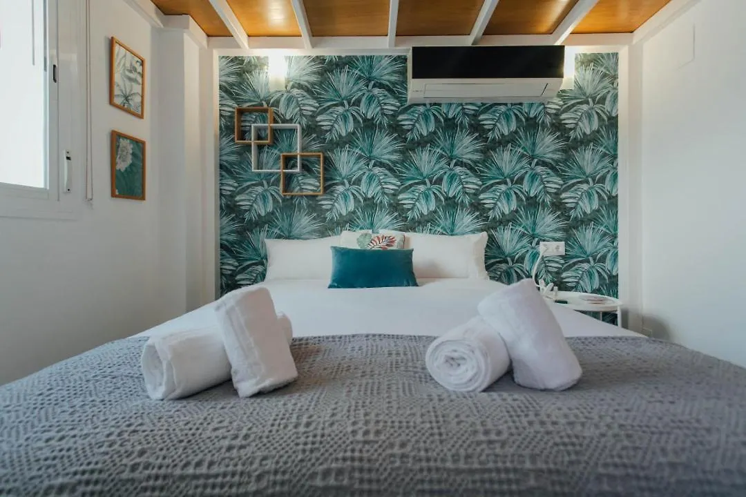 Cozy Apartment Next To The Alameda -2Bdrm 1,5 Bath Sevilla 0*,