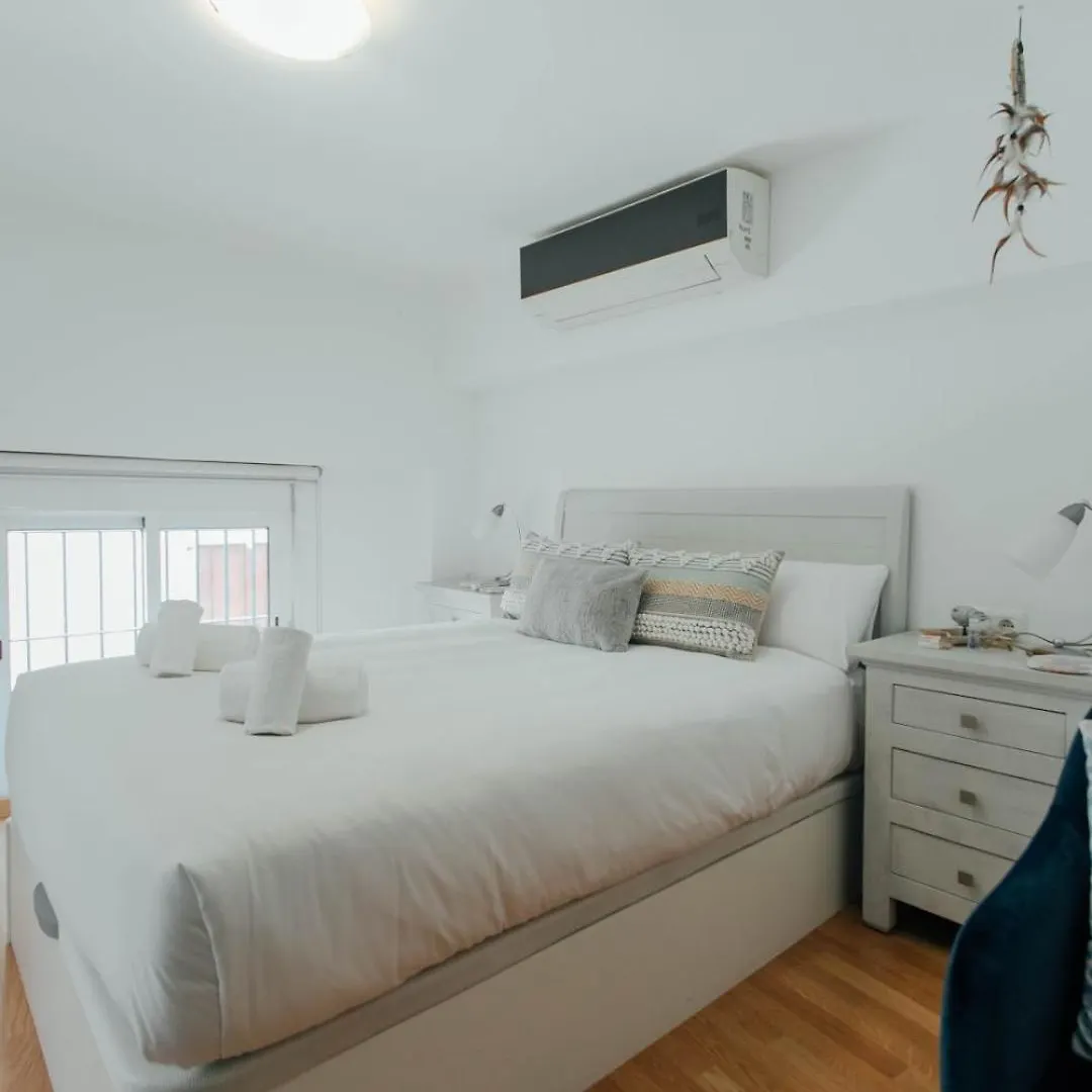 Cozy Apartment Next To The Alameda -2Bdrm 1,5 Bath Sevilla