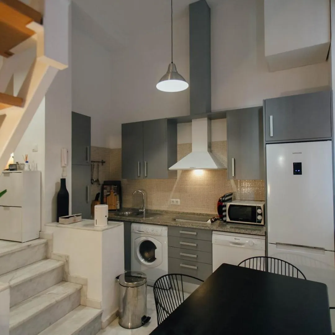 Cozy Apartment Next To The Alameda -2Bdrm 1,5 Bath Sevilla 0*,  Spanien